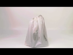 ওয়াটারপ্রুফ কার্টুন ফ্রিজড সিপিই পিই ড্রসট্রিং গিফট ব্যাগ ইকো-বন্ধুত্বপূর্ণ কাস্টম পোশাক প্যাকেজিং ব্যাগ